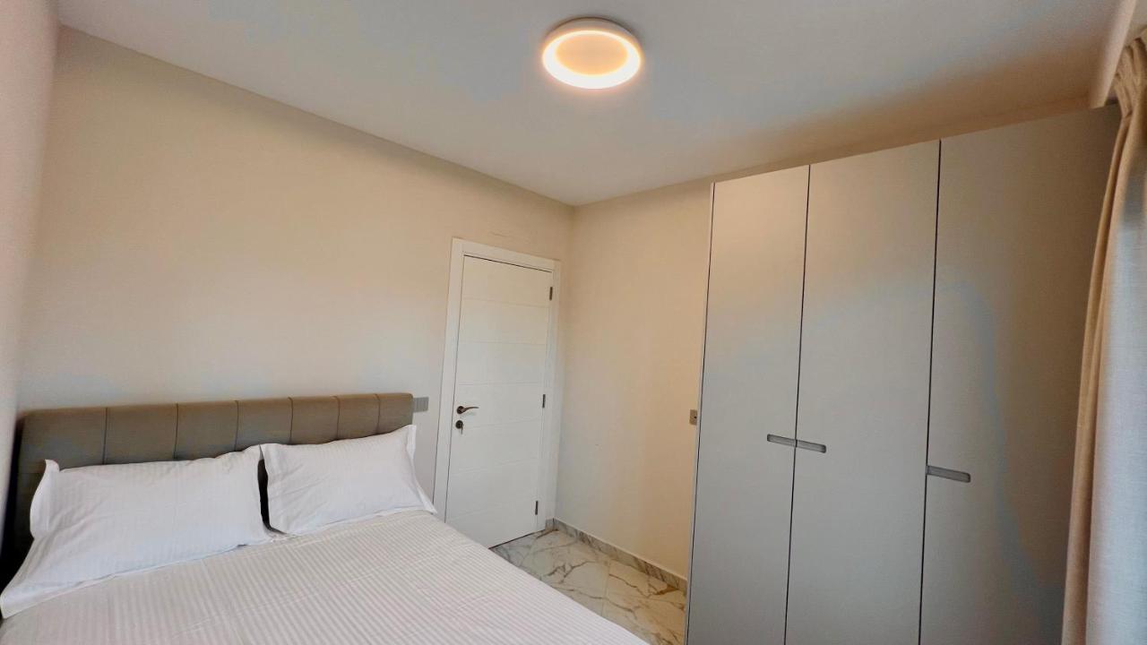 Zeus Tirana Suite Deluxe Экстерьер фото